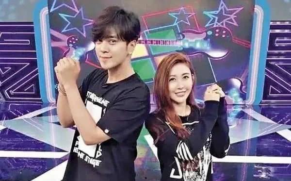 娱乐圈吃瓜综艺,揭秘明星幕后那些事儿 第3张 娱乐圈吃瓜综艺,揭秘明星幕后那些事儿 第3张